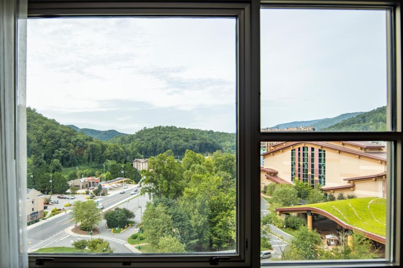 Harrah'S Cherokee Casino Resort Exterior photo